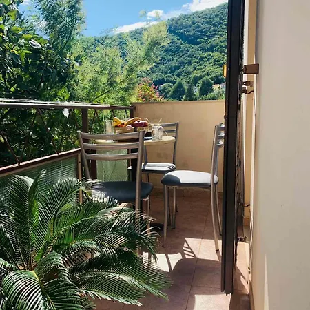 Apartament Apartman More *